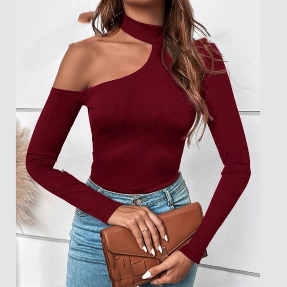 Luxe cutout fitted top - Picture 1 of 9